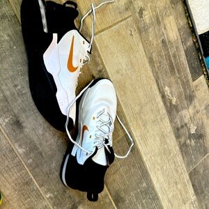 Nike white black & gold Air Max